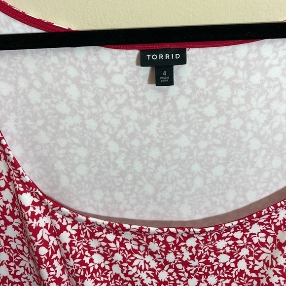 Torrid 4 FUCHSIA PINK FLORAL SCUBA KNIT MIDI DRESS - Picture 10 of 10